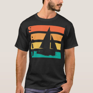 レトロヴィンテージ船乗り船長のヨット贈答品 Tシャツ