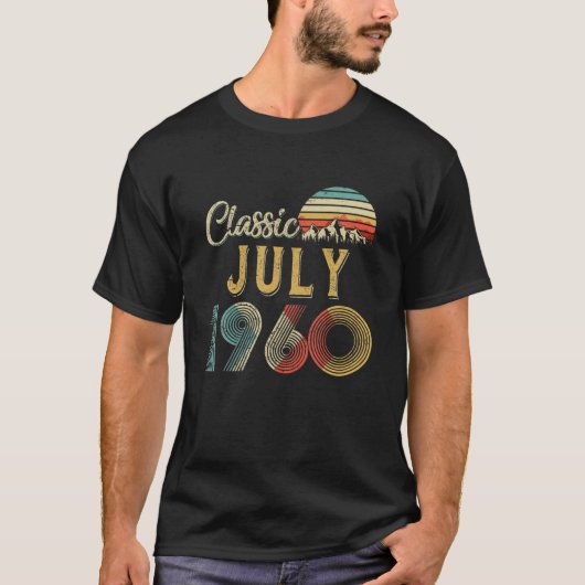 レトロヴィンテージ1960年7月60th誕生日ギフト男性へ tシャツ (正面)