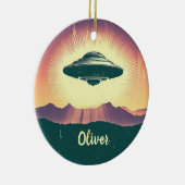 レトロヴィンテージUFOアットサンセットパーソナライズされた セラミックオーナメント (右)