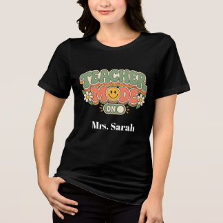 レトロ先生モード オン カスタム Tシャツ | グルービーな裏デザイン