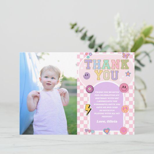 レトロ名門私立校風のバーシティパッチ誕生日パーティー サンキューカード (スタンド正面)