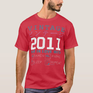 レトロ大宅漢字ヴィンテージ2011誕生日ラーメンAnim Tシャツ