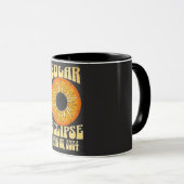 レトロ太陽の日食2024年4月8日 マグカップ (正面右)