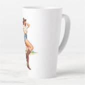 レトロ女性のカーボーイのピンアップアート カフェラテマグ (右アングル)