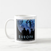 レトロ宇宙旅行ポスター – Jupiter's Moon Europa. コーヒーマグカップ (左)