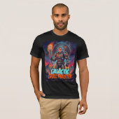 レトロ宇宙飛行士ギャラクシーグリルマスターコミックユーモア Tシャツ (正面フル)