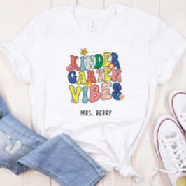 レトロ幼稚園ビベス先生 Tシャツ