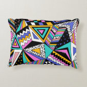 レトロ幾何形状:カラフルヴィンテージ。 アクセントクッション (裏面)