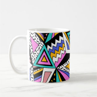 レトロ幾何形状：カラフルヴィンテージ。 コーヒーマグカップ