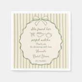 レトロ彼女は彼女の完璧な抹茶ブライダルシャワーを見つけた スタンダードカクテルナプキン (正面)