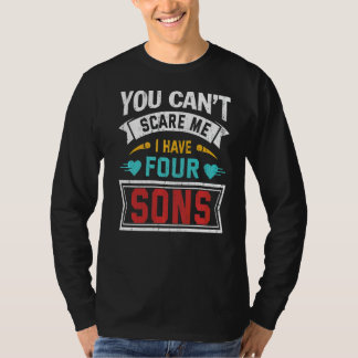 レトロ怖がらせない私には4人の息子がいる母 Tシャツ