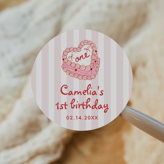 レトロ手描きバレンタインガール1歳の誕生日 ラウンドシール