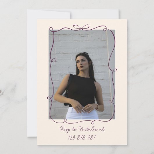 レトロ手描き紫色の波状の写真の誕生日パーティー 招待状 (裏面)