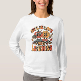 レトロ教師のかぼちゃデザインで学習への愛を表現 Tシャツ
