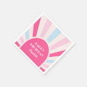 レトロ日が差すことアーチタイポグラフィ誕生日ピンク スタンダードカクテルナプキン (角)