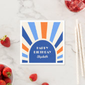 レトロ日が差すことアーチタイポグラフィ誕生日ブルー スタンダードカクテルナプキン (インサイチュ)