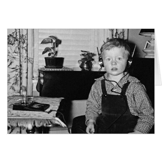 レトロ水晶無線機付き少年ユーモアのある (正面横)