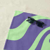 レトロ液体スワール抽象芸術パターンパープルミント ビーチタオル (インサイチュ)