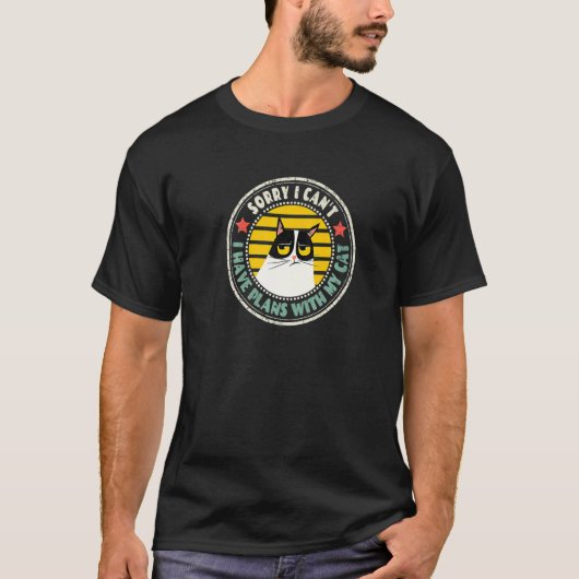 レトロ猫Cで予定が入ってごめんなさい Tシャツ (正面)
