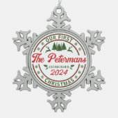 レトロ私たちの結婚した初めてのクリスマス結婚の名前 スノーフレークピューターオーナメント (正面)