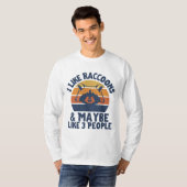 レトロ私はアライグマが好きで、おそらく3人のRaccが好き Tシャツ (正面フル)