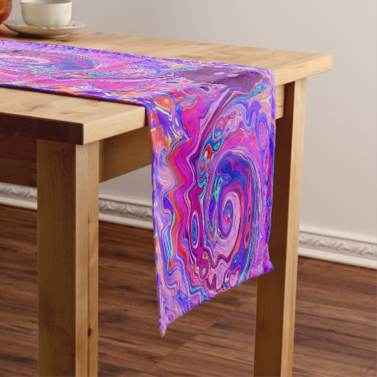 レトロ紫とオレンジの抽象芸術Groovy Swirl ショートテーブルランナー (インサイチュ)