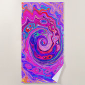 レトロ紫とオレンジの抽象芸術Groovy Swirl ビーチタオル (正面)