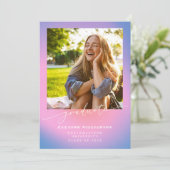 レトロ紫ピンクグラデーション3写真卒業 案内状 (スタンド正面)