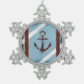 レトロ航海のいかりレッドブルーグランジ動揺して スノーフレークピューターオーナメント (正面)