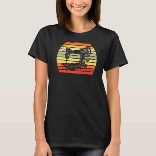 レトロ裁縫機船乗りドレスメーカー Tシャツ (正面)