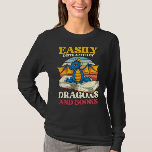 レトロ読ズBookworm Librarian Book Dragon Tシャツ (正面)