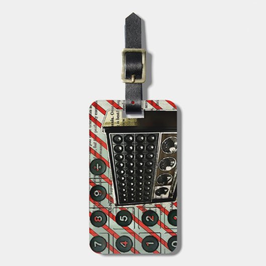 レトロ電子スピーカー短波無線 ラゲッジタグ (正面縦)