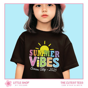 レトロ風サマー・バイブス カラフルなタイポグラフィ 女子 Tシャツ