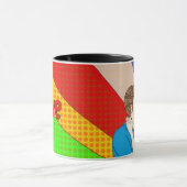 レトロ1950のスタイルアポップ・アートのートカップルキスをするラブ マグカップ (中央)