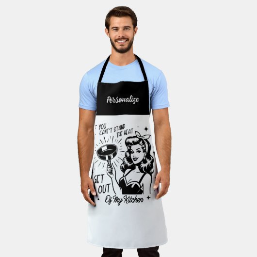 レトロ1950sグラムガールおもしろい皮肉引用文 エプロン (着用した状態)