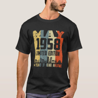 レトロ1958年5月おもしろい64日誕生日 Tシャツ