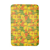 レトロ1970年代の明るいオレンジはっきりした色の黄色い花 バスマット (正面縦)