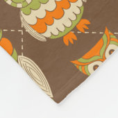 レトロ1970sオレンジ、茶色の緑のフクロウパターン（の模様が）ある フリースブランケット (角)