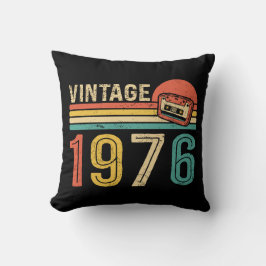 レトロ1976 バースデーミュージックカセットテープ 誕生日プレゼント クッション