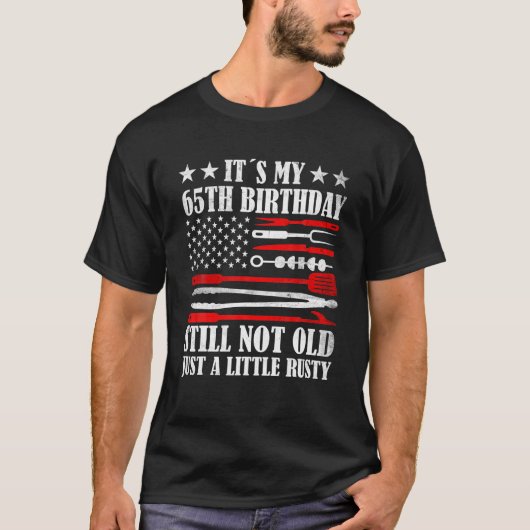 レトロ65歳のヴィンテージ米国国旗の男性 Tシャツ (正面)