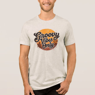 レトロ70年代の夕日とヤシの木 グルービーな雰囲気 トライブレンドTシャツ