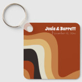 レトロ70年代結婚の焦げオレンジパーソナライズされた キーホルダー (正面)