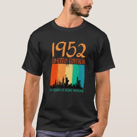 レトロ70誕生日T S 1952 70年の畏敬 Tシャツ (正面)