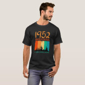 レトロ70誕生日T S 1952 70年の畏敬 Tシャツ (正面フル)