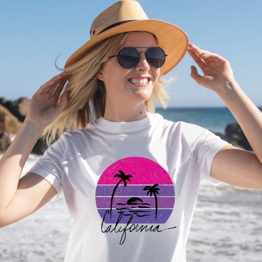 レトロ70sカリフォルニアビーチヴィーベピンクパープルサンセット tシャツ
