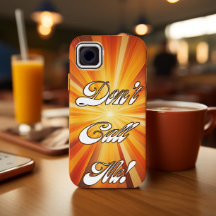 レトロ70sスタイルオレンジサンレイズ「Don't Call Me」 iPhone 15 Miniケース