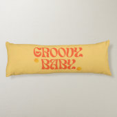 レトロ70sマスタードオレンジヒッピーGroovyベビー ボディピロー (裏面)