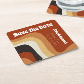 レトロ70s燃えたオレンジ色のGroovy日付を保存 スクエアペーパーコースター (アングル)