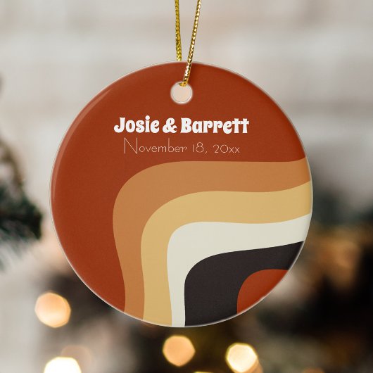 レトロ70s Groovyのカップル結婚フォトクリスマス セラミックオーナメント