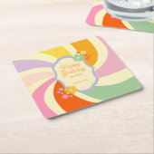 レトロ70s Groovy Waveフラワーハッピーバースデー スクエアペーパーコースター (アングル)
